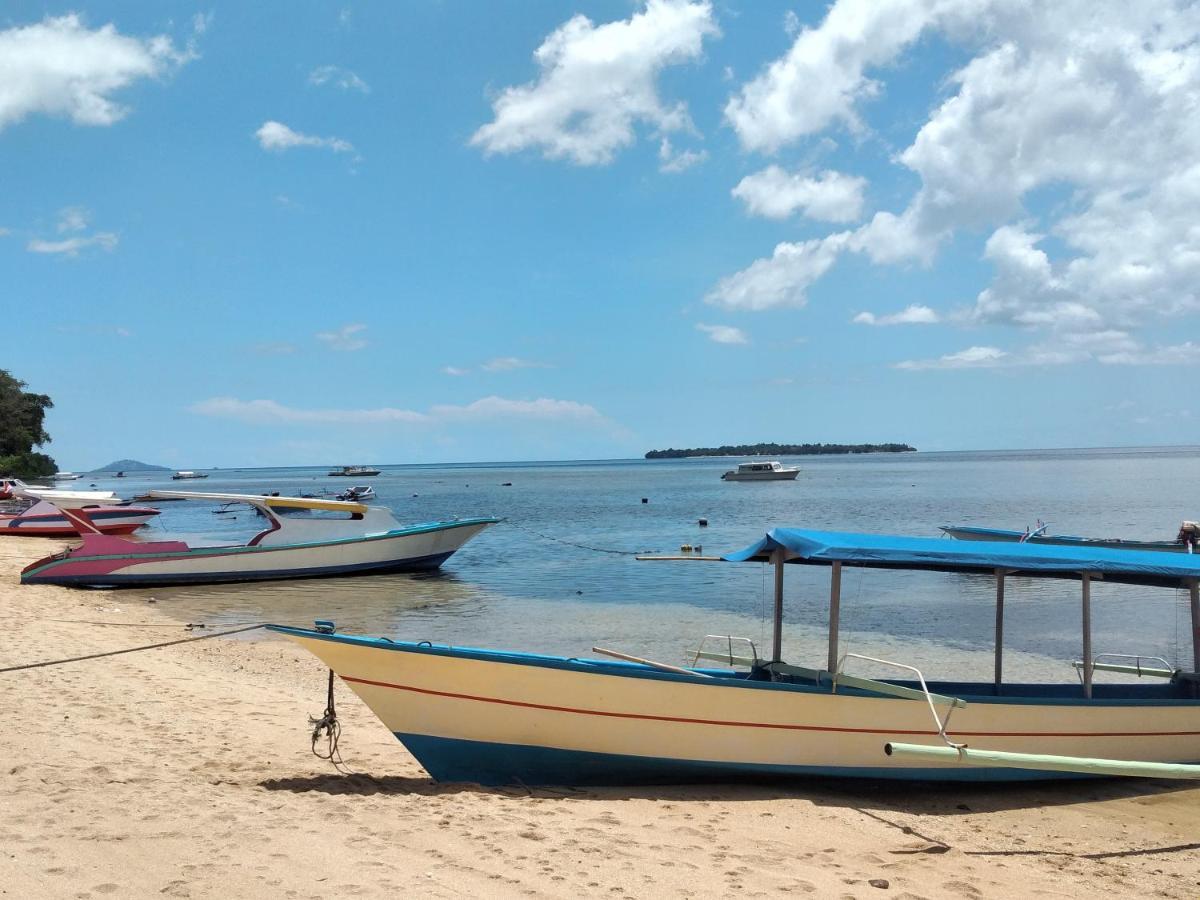 Arto Moro Bunaken Bagian luar foto