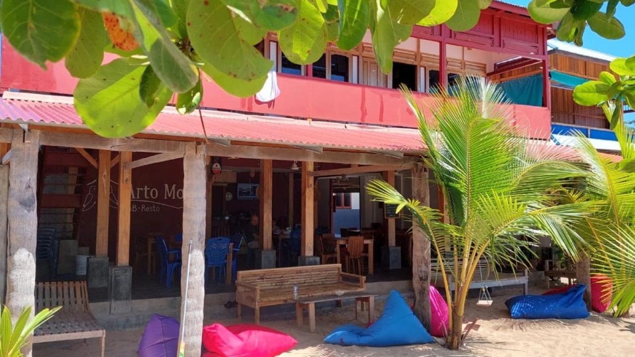 Arto Moro Bunaken Bagian luar foto