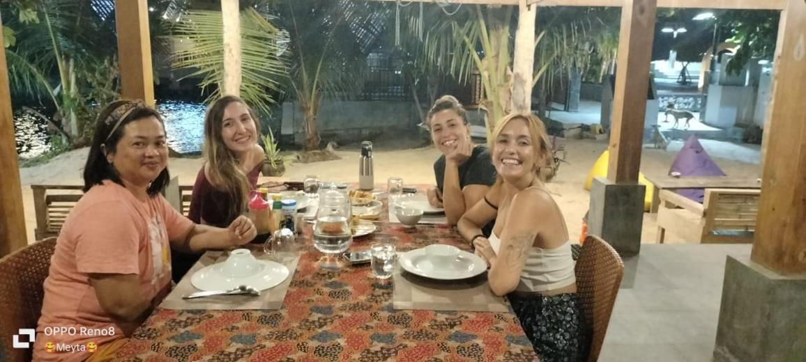 Arto Moro Bunaken Bagian luar foto