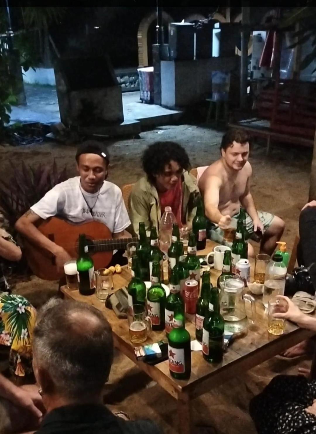 Arto Moro Bunaken Bagian luar foto