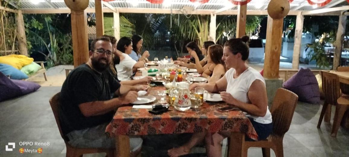 Arto Moro Bunaken Bagian luar foto