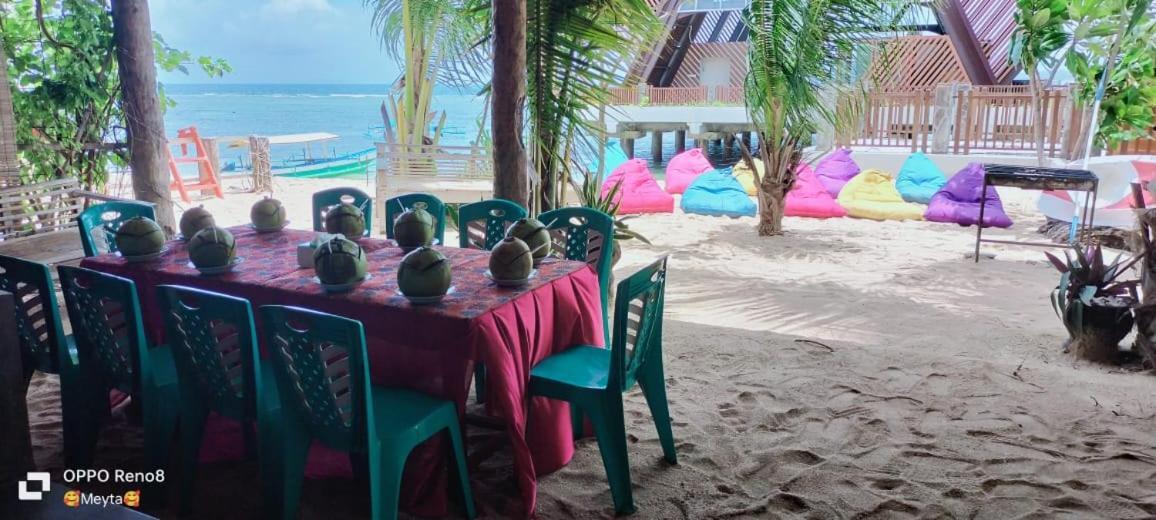 Arto Moro Bunaken Bagian luar foto